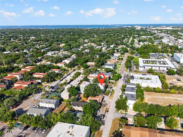 204 ROCK GARDEN PLACE 1, Tampa, FL 33609