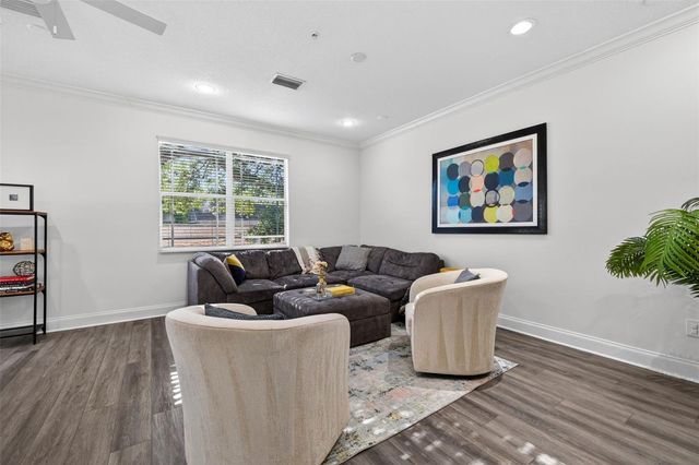 204 ROCK GARDEN PLACE 1, Tampa, FL 33609