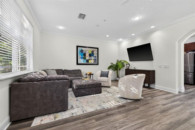 204 ROCK GARDEN PLACE 1, Tampa, FL 33609