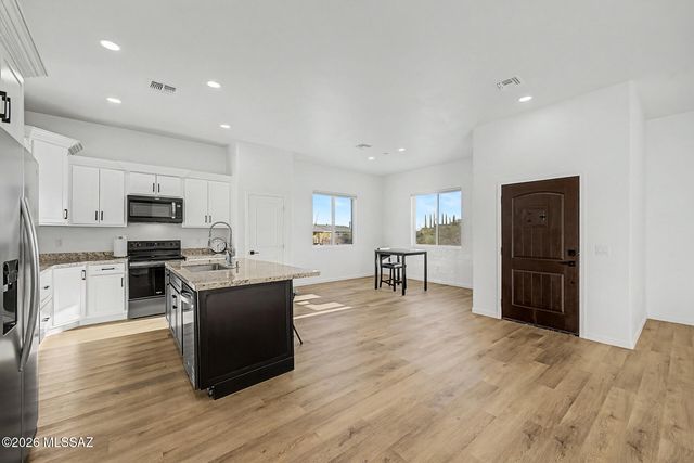 4601 E Magoo Road, Tucson, AZ 85739