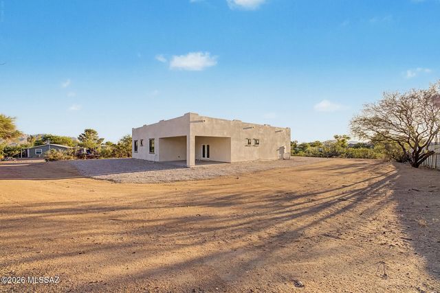 4601 E Magoo Road, Tucson, AZ 85739