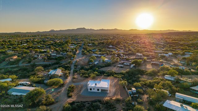 4601 E Magoo Road, Tucson, AZ 85739