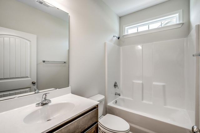 105 Double Pond Dr, Georgetown, SC 29440