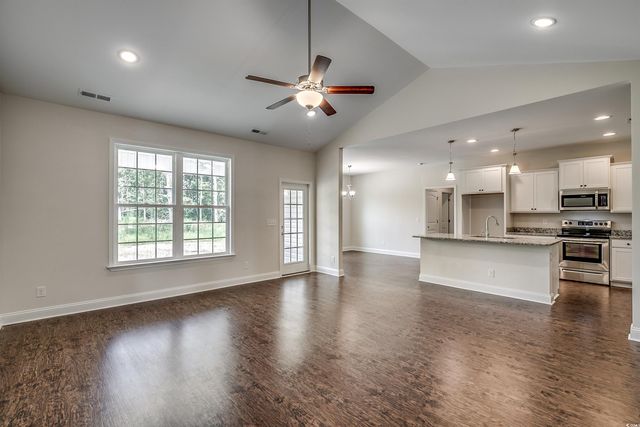 105 Double Pond Dr, Georgetown, SC 29440