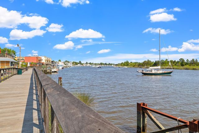 105 Double Pond Dr, Georgetown, SC 29440