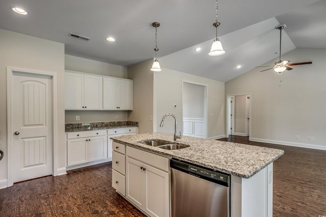 105 Double Pond Dr, Georgetown, SC 29440