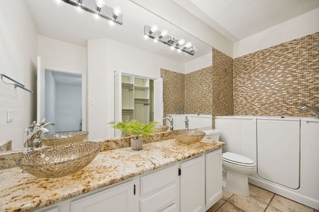 5310 Keller Springs Road 612, Dallas, TX 75248