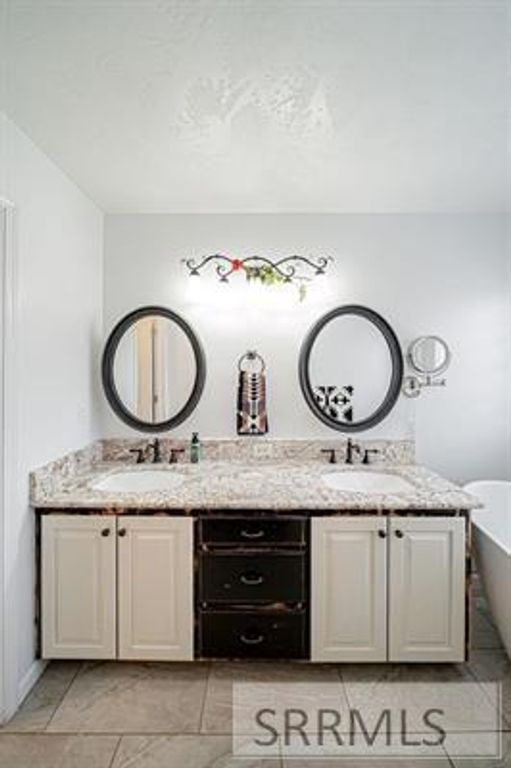 Image 13 of property listing at 365 N 455 W, Blackfoot, ID 83221