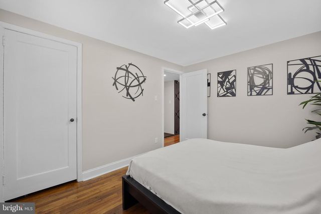 2203 LIBERATOR ST, Levittown, PA 19057