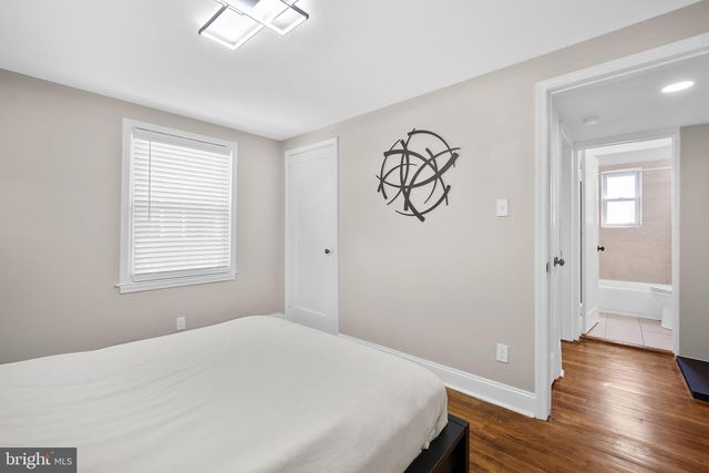 2203 LIBERATOR ST, Levittown, PA 19057