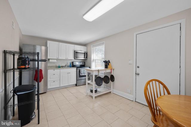 2203 LIBERATOR ST, Levittown, PA 19057
