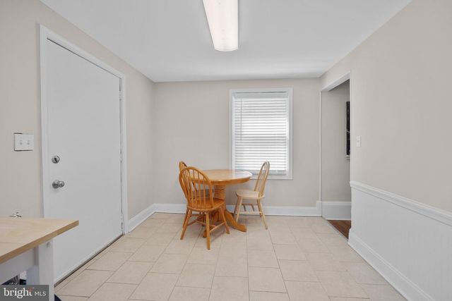 2203 LIBERATOR ST, Levittown, PA 19057