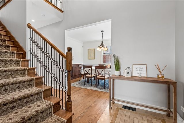 8027 Long Avenue, Skokie, IL 60077