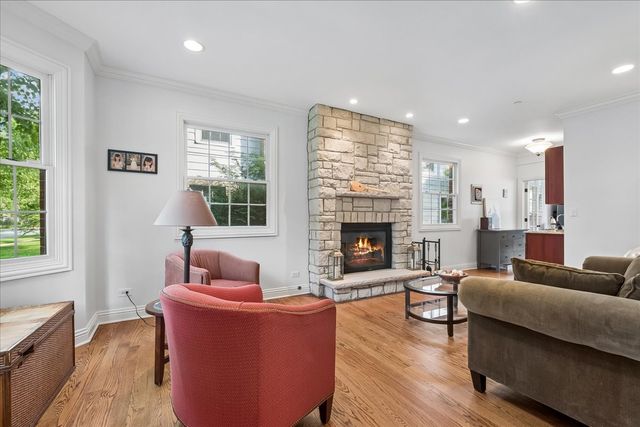 8027 Long Avenue, Skokie, IL 60077