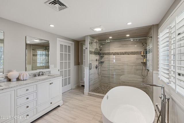 8 Evergreen Drive, Rumson, NJ 07760