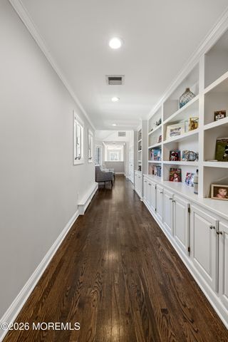 8 Evergreen Drive, Rumson, NJ 07760