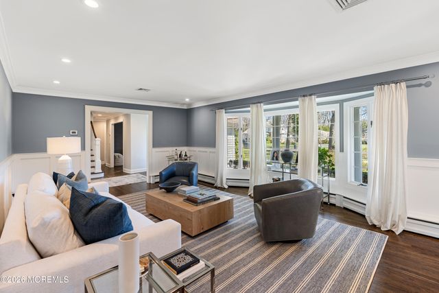 8 Evergreen Drive, Rumson, NJ 07760
