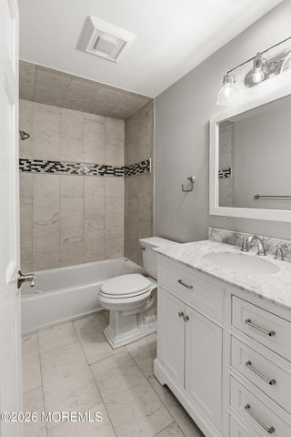 8 Evergreen Drive, Rumson, NJ 07760