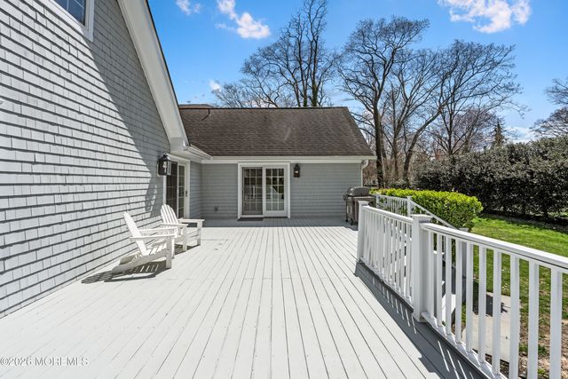 8 Evergreen Drive, Rumson, NJ 07760