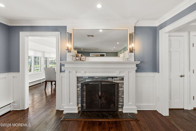 8 Evergreen Drive, Rumson, NJ 07760