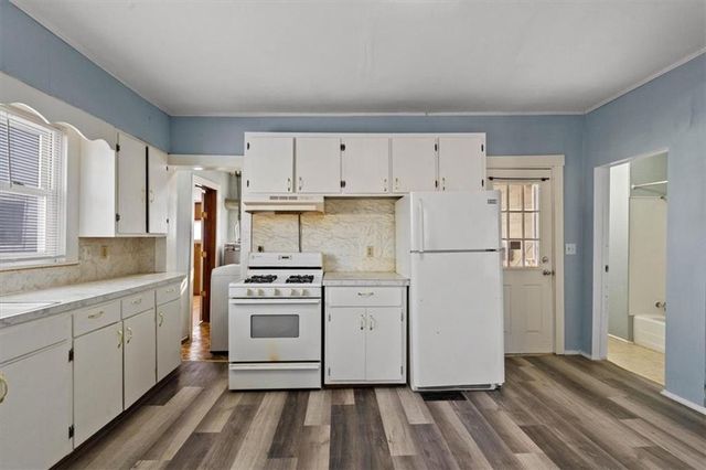 403 S Ash Street, Ottawa, KS 66067