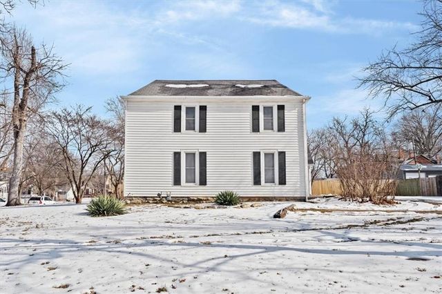 403 S Ash Street, Ottawa, KS 66067