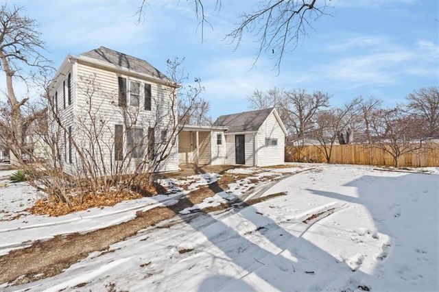 403 S Ash Street, Ottawa, KS 66067
