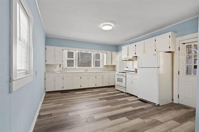 403 S Ash Street, Ottawa, KS 66067