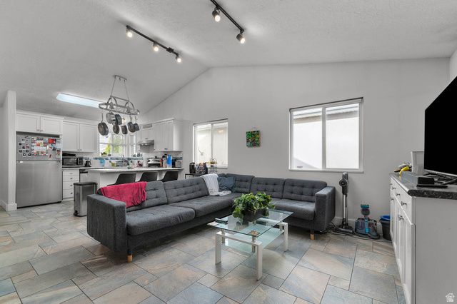 401 W ELECTION RD, Draper, UT 84020