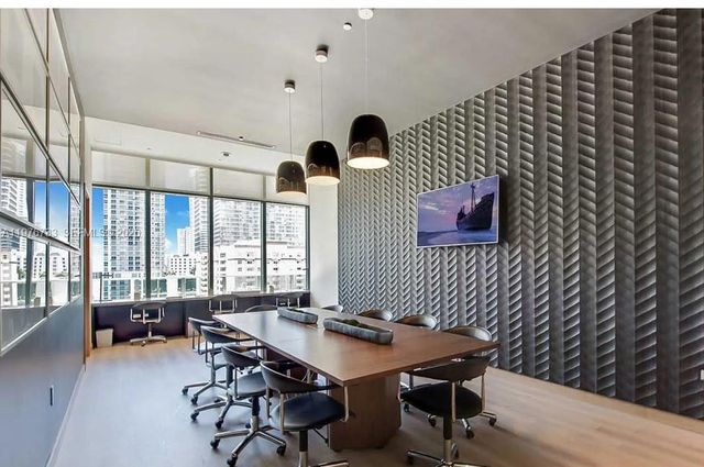 55 SW 9th St 2609, Miami, FL 33130