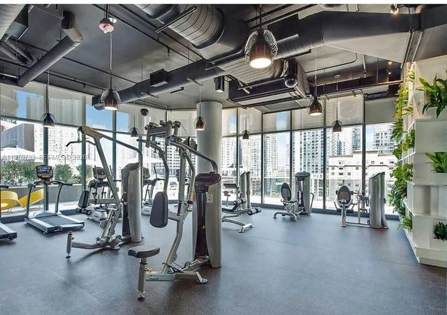 55 SW 9th St 2609, Miami, FL 33130