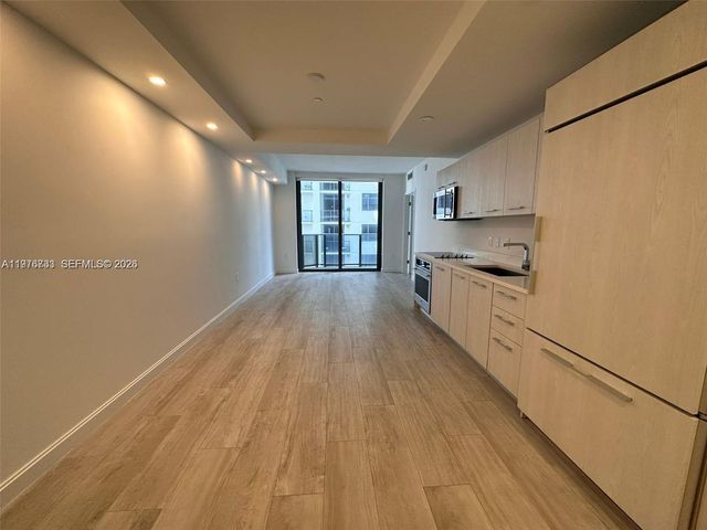 55 SW 9th St 2609, Miami, FL 33130