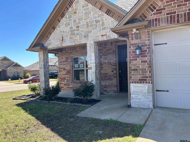 344 Kingdom Blvd, Lindale, TX 75771