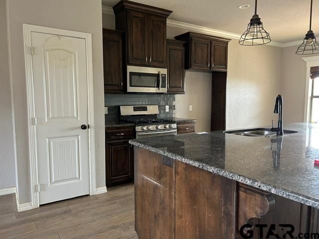 344 Kingdom Blvd, Lindale, TX 75771