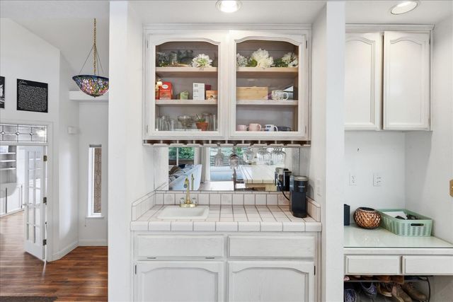 40484 Goldside Drive, Oakhurst, CA 93644