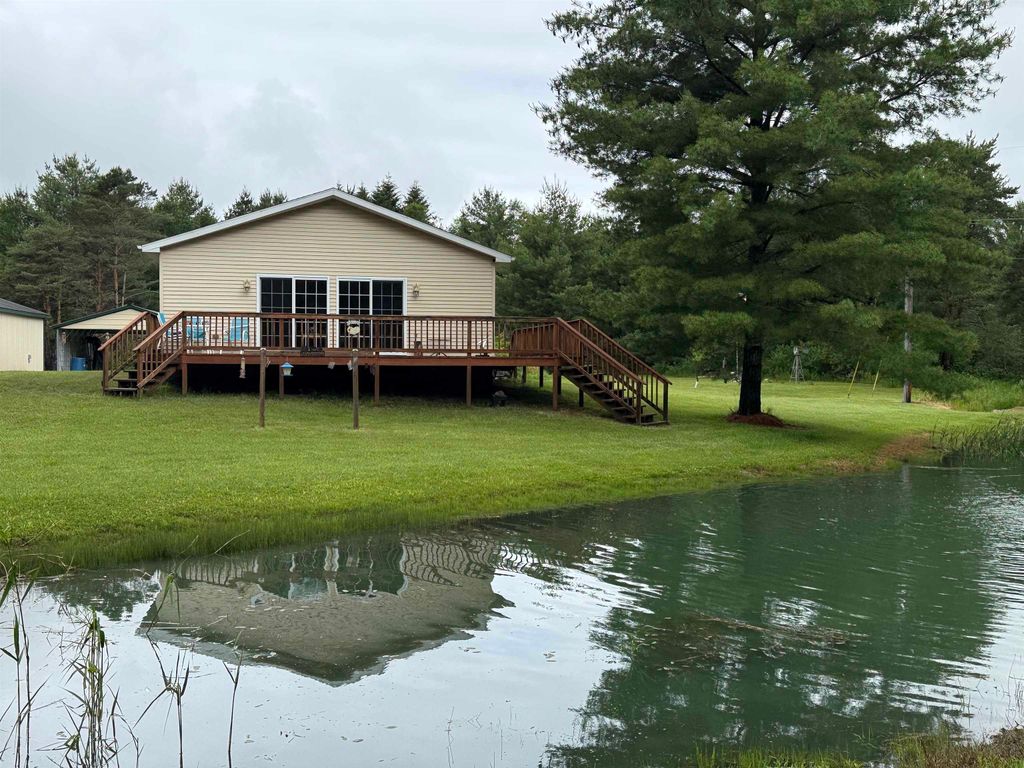 85 Busch Lane, Tawas City, MI 48763