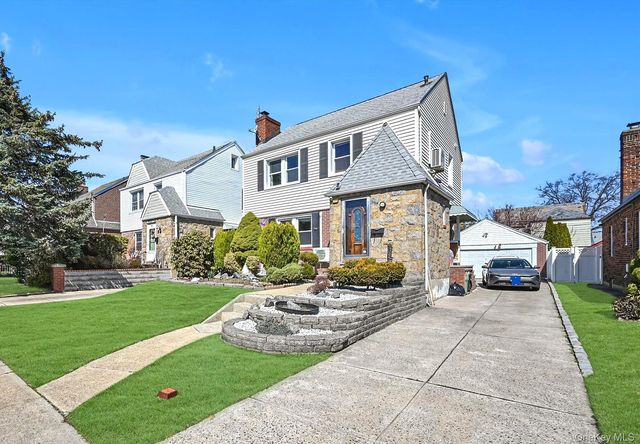 163-29 16th Avenue, Whitestone, NY 11357