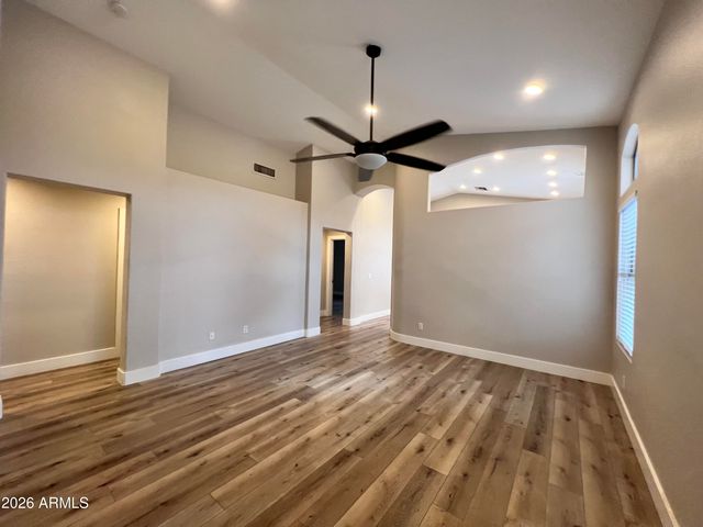 723 E WHITTEN Street, Chandler, AZ 85225