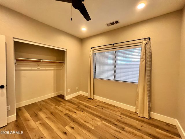 723 E WHITTEN Street, Chandler, AZ 85225