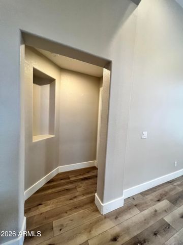 723 E WHITTEN Street, Chandler, AZ 85225