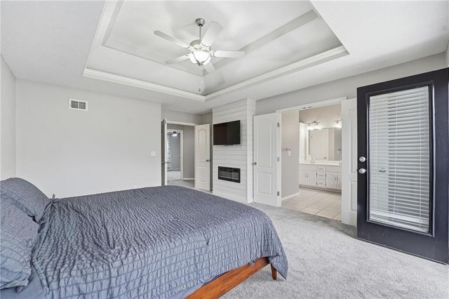 2328 SW River Spring Road, Lee's Summit, MO 64082