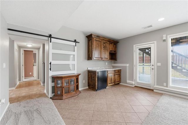 2328 SW River Spring Road, Lee's Summit, MO 64082