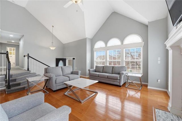 2328 SW River Spring Road, Lee's Summit, MO 64082