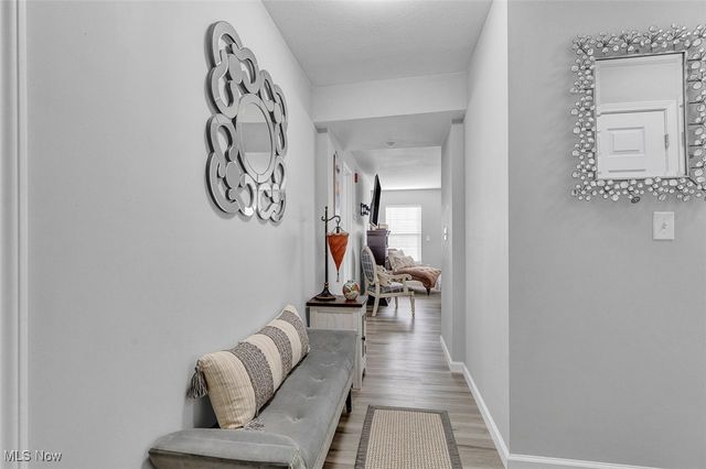 23002 Chandlers Lane, Olmsted Falls, OH 44138