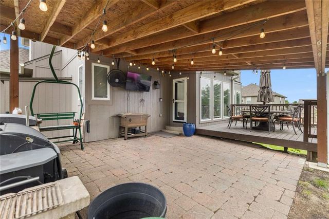 2312 SW Westminster Drive, Lee's Summit, MO 64082