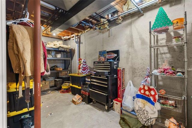 2312 SW Westminster Drive, Lee's Summit, MO 64082