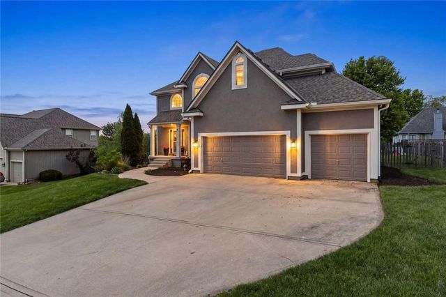 2312 SW Westminster Drive, Lee's Summit, MO 64082