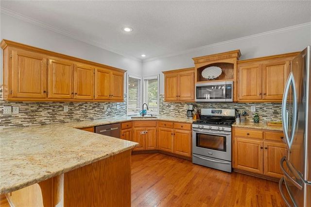 2312 SW Westminster Drive, Lee's Summit, MO 64082