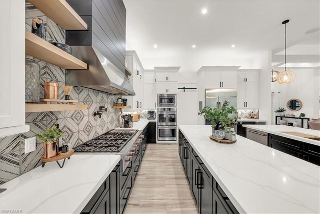 4186 3rd AVE NW, Naples, FL 34119