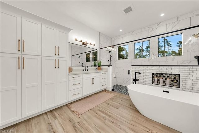 4186 3rd AVE NW, Naples, FL 34119